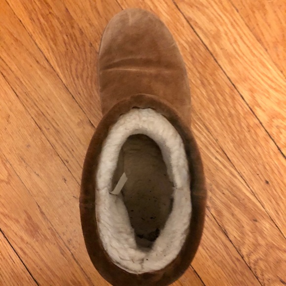 Women’s waterproof uggs - Picture 4 of 5